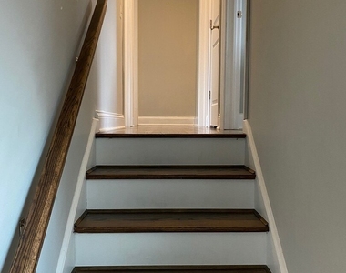 340 Sycamore Drive - Photo Thumbnail 8