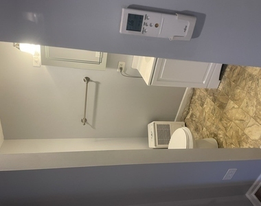 1721 Sheridan Road - Photo Thumbnail 4