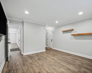 509 Ticonderoga Lane - Photo Thumbnail 11