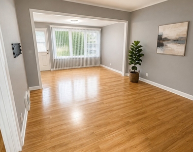 4326 Wesley Terrace - Photo Thumbnail 7