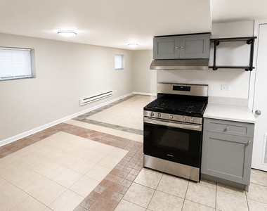 4326 Wesley Terrace - Photo Thumbnail 9