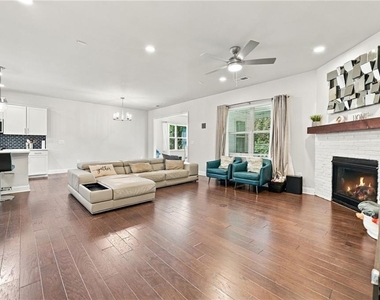 3020 Bowline Drive - Photo Thumbnail 14