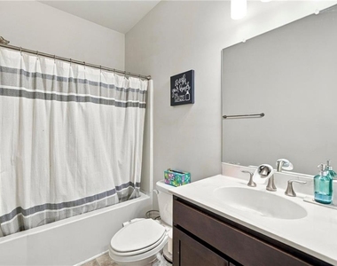 3020 Bowline Drive - Photo Thumbnail 19