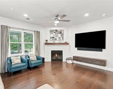 3020 Bowline Drive - Photo Thumbnail 12