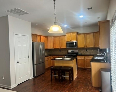 862 Bishops Run Lane - Photo Thumbnail 4
