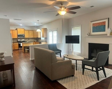 862 Bishops Run Lane - Photo Thumbnail 3