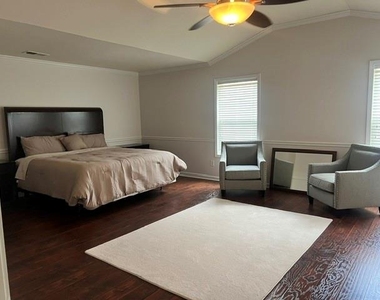 862 Bishops Run Lane - Photo Thumbnail 7