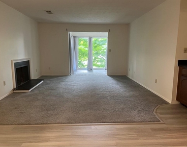 1648 Raleigh Circle Se - Photo Thumbnail 6