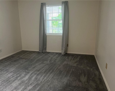 1648 Raleigh Circle Se - Photo Thumbnail 20