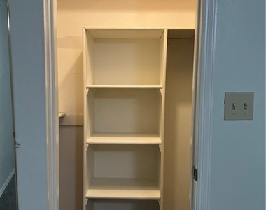 1648 Raleigh Circle Se - Photo Thumbnail 15