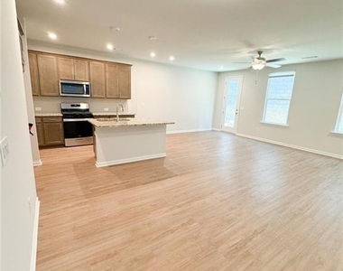 690 Smokey Quartz Way - Photo Thumbnail 3