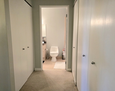 512 N Mcclurg Court - Photo Thumbnail 10