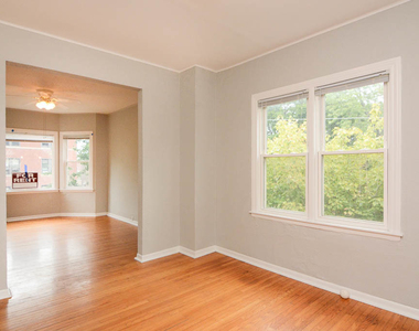 2101 W Montrose Avenue - Photo Thumbnail 6