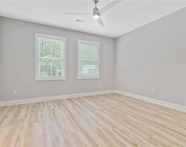 1342 Parc Bench Road - Photo Thumbnail 12