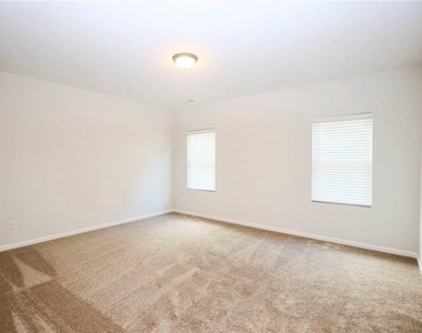 2225 Whistler Way Ne - Photo Thumbnail 16
