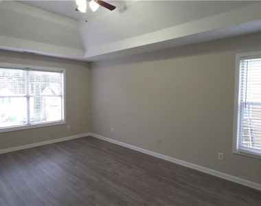 2377 Fawn Hollow Court - Photo Thumbnail 8