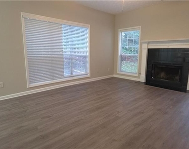 2377 Fawn Hollow Court - Photo Thumbnail 2