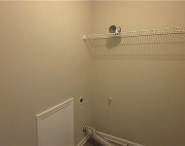 2377 Fawn Hollow Court - Photo Thumbnail 19