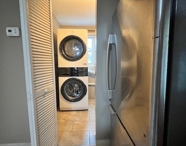 2835 N Ridgeway Avenue - Photo Thumbnail 10