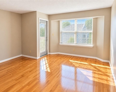 2037 Chastain Park Court Ne - Photo Thumbnail 1