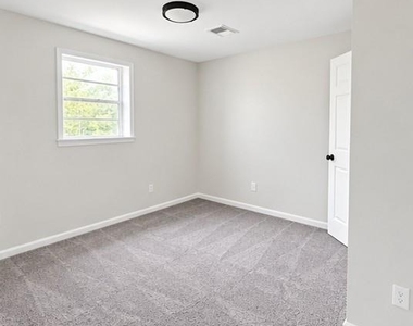 801 Peeples Valley Road Nw - Photo Thumbnail 5