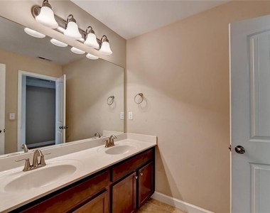 4440 Sanderling Street - Photo Thumbnail 49