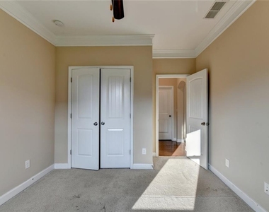 4440 Sanderling Street - Photo Thumbnail 29