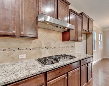 4440 Sanderling Street - Photo Thumbnail 10