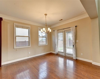 4440 Sanderling Street - Photo Thumbnail 16