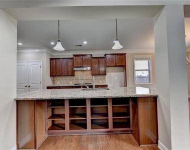 4440 Sanderling Street - Photo Thumbnail 15