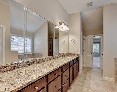 4440 Sanderling Street - Photo Thumbnail 42