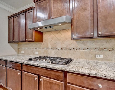 4440 Sanderling Street - Photo Thumbnail 11