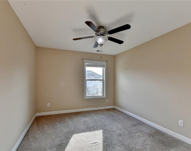 4440 Sanderling Street - Photo Thumbnail 46