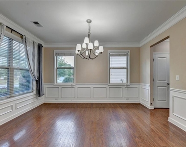 4440 Sanderling Street - Photo Thumbnail 4