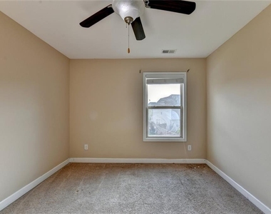 4440 Sanderling Street - Photo Thumbnail 47