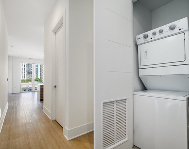 159 W North Avenue - Photo Thumbnail 14