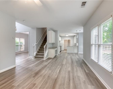 355 Lamme Chase - Photo Thumbnail 8