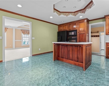 1560 Sever Road - Photo Thumbnail 15