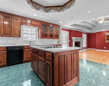 1560 Sever Road - Photo Thumbnail 10