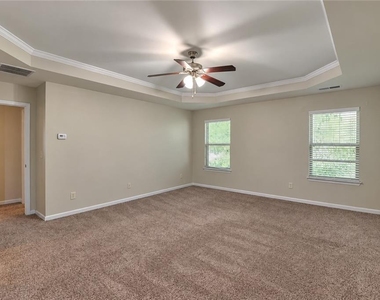 902 Whitfield Oak Road - Photo Thumbnail 9