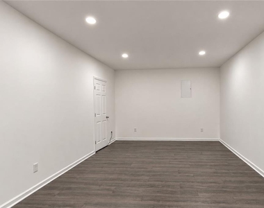 902 Whitfield Oak Road - Photo Thumbnail 20