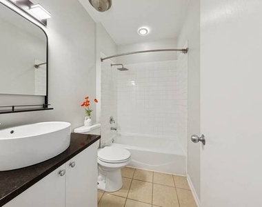 519 S Maplewood Avenue - Photo Thumbnail 17
