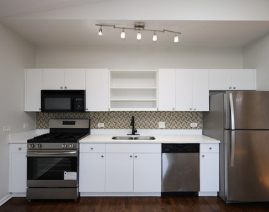 519 S Maplewood Avenue - Photo Thumbnail 7