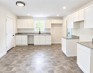 801 Peeples Valley Road Nw - Photo Thumbnail 2