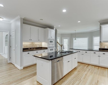 9345 Riverclub Parkway - Photo Thumbnail 15