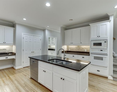 9345 Riverclub Parkway - Photo Thumbnail 16