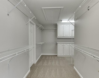 9345 Riverclub Parkway - Photo Thumbnail 32