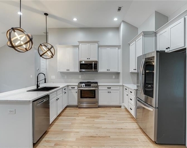 75 Cherry Street - Photo Thumbnail 13