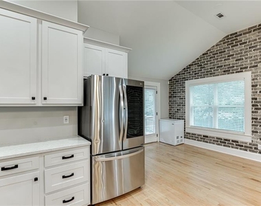 75 Cherry Street - Photo Thumbnail 16