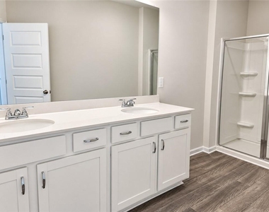 265 Dupont Drive - Photo Thumbnail 6